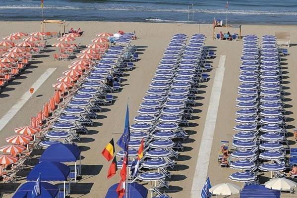 Hotel Dei Tigli Lido di Camaiore Ngoại thất bức ảnh